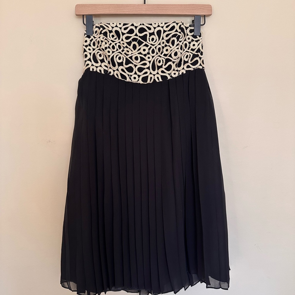 Lilly Pulitzer Black and Cream Pleated Strapless Dress